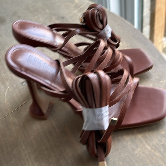 Cape Robbin Sexy Lace Up Wrap High Flared Heels Square Open Toe Size 6.5 NEW - Picture 4 of 12